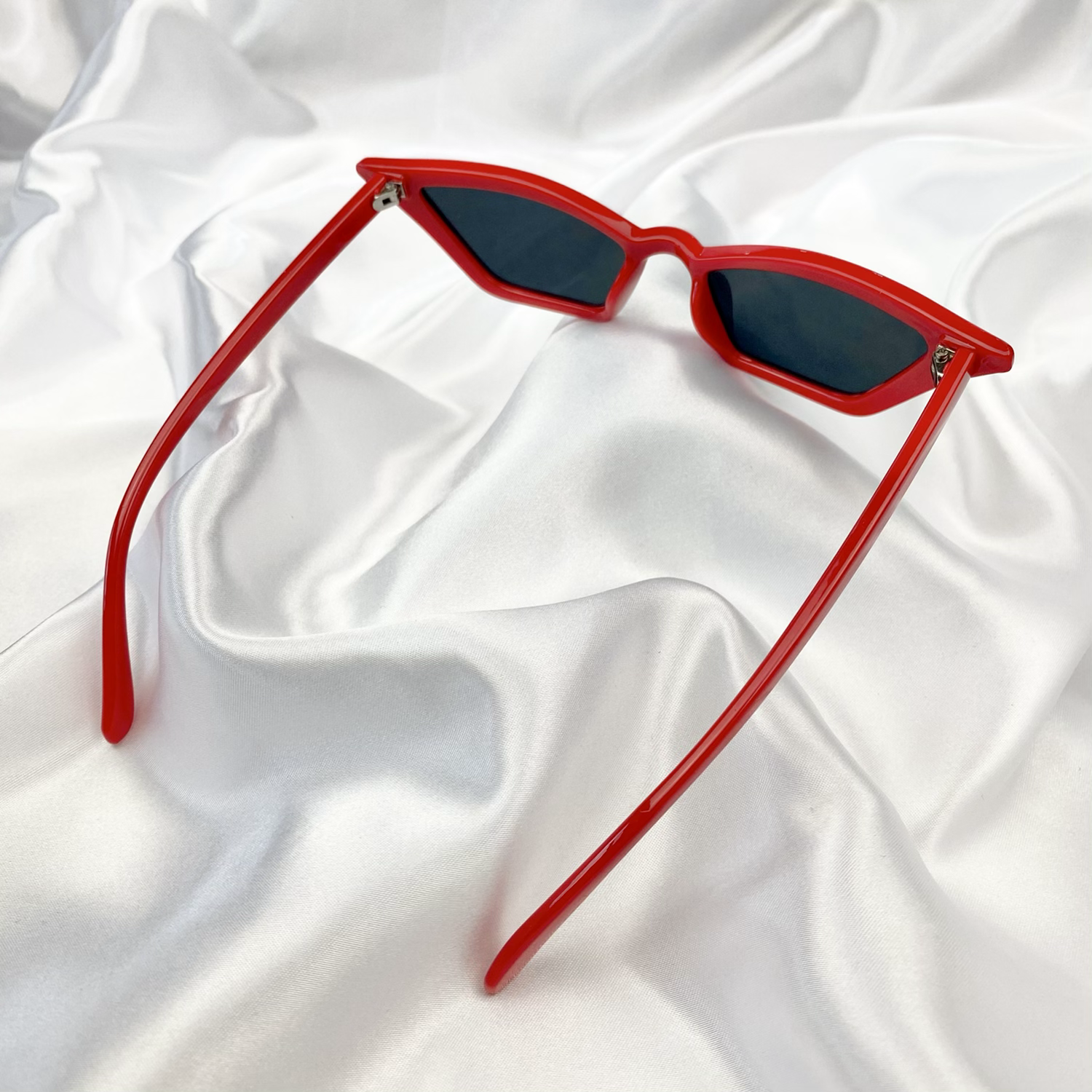 Red Rectangle Cat Eye Sunglasses image 2