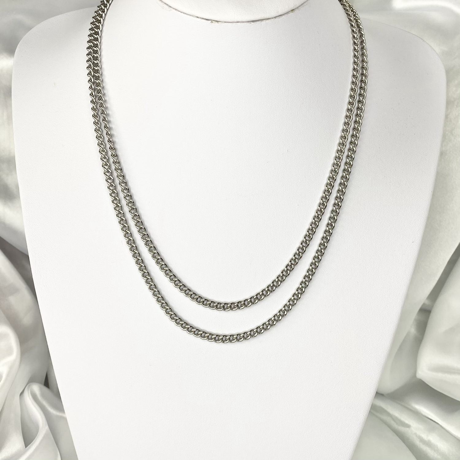 Silver 4mm Curb Chain Necklace image 1