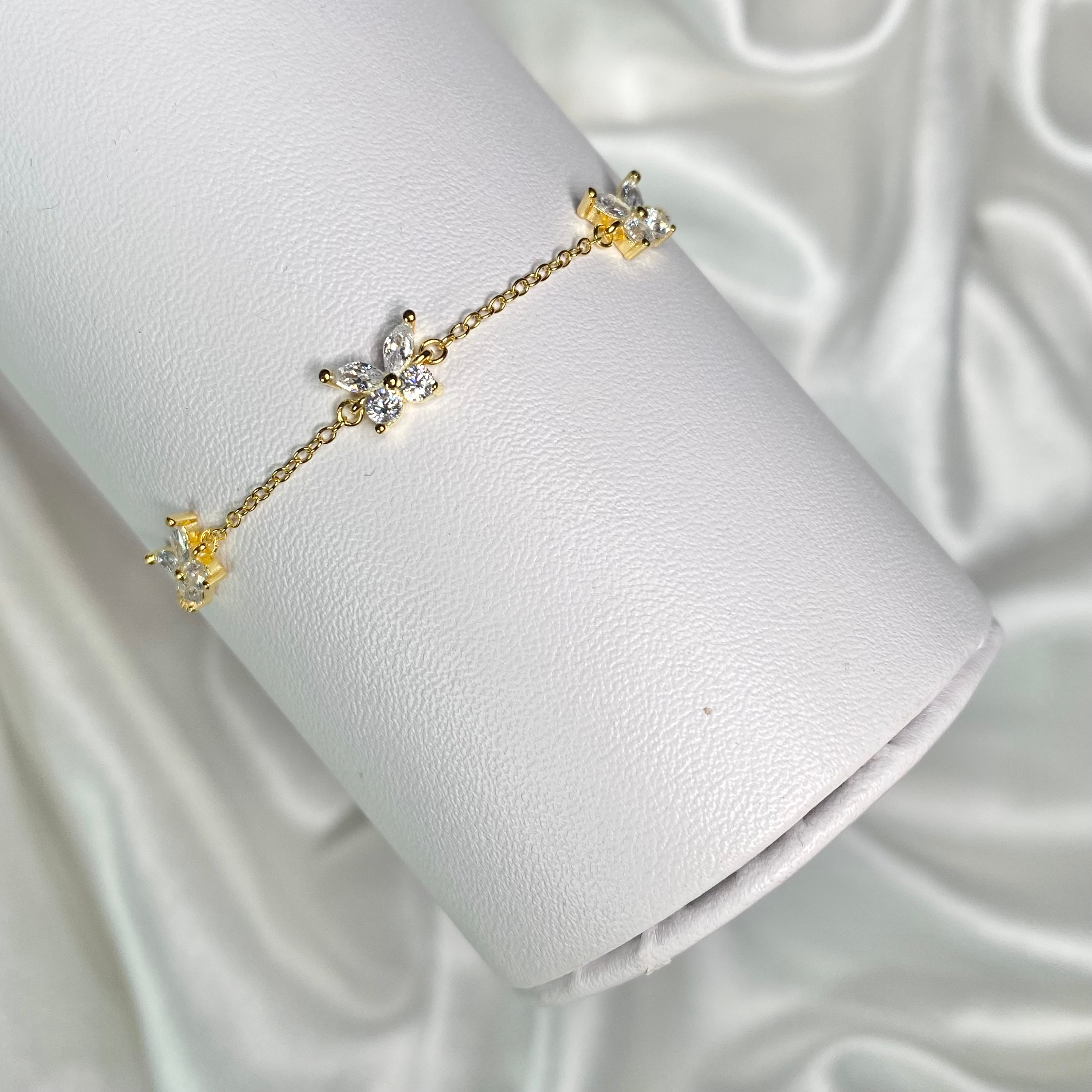 Gold Butterfly Effect Bracelet  image 0