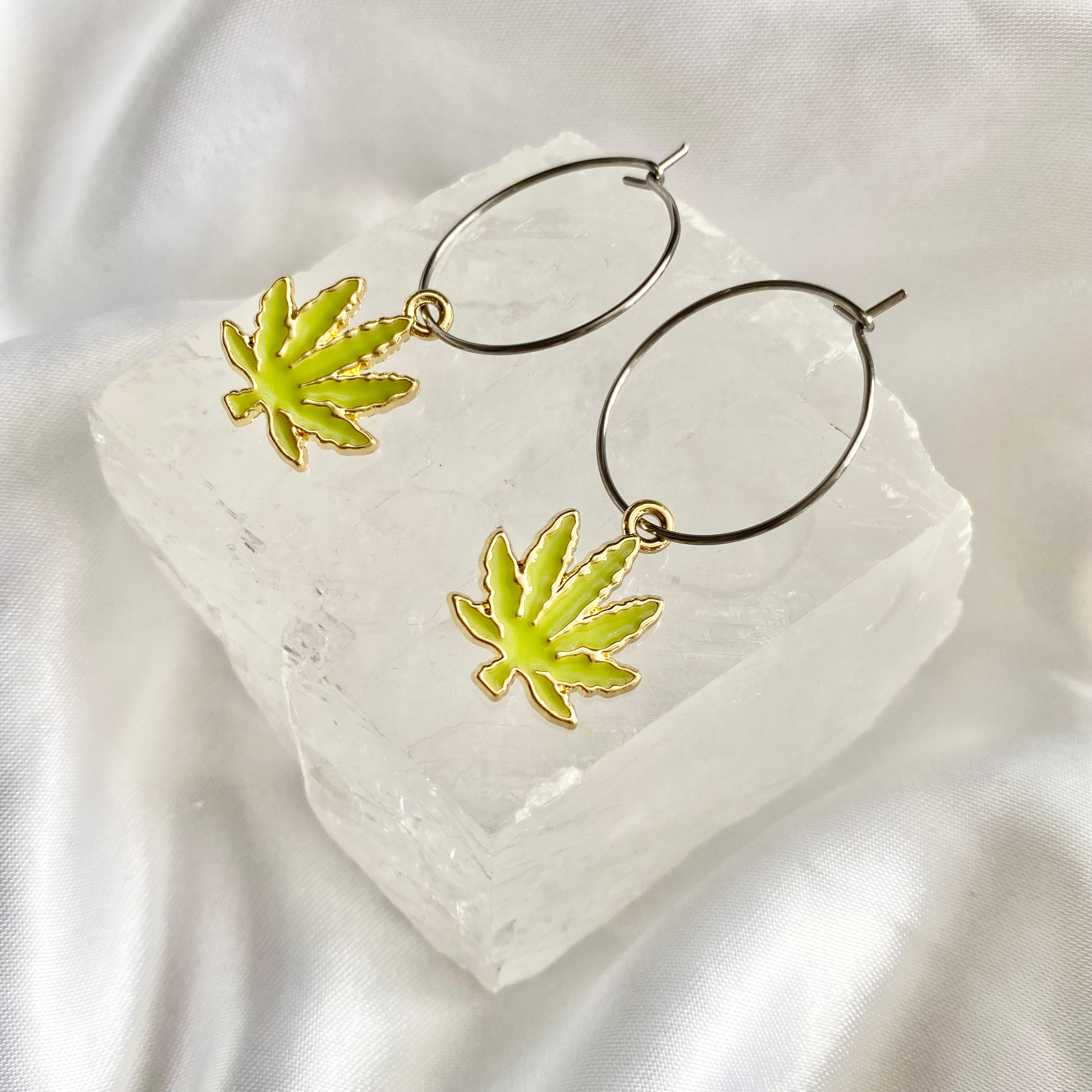 Green Weed Leaf Hoop Earrings image 0