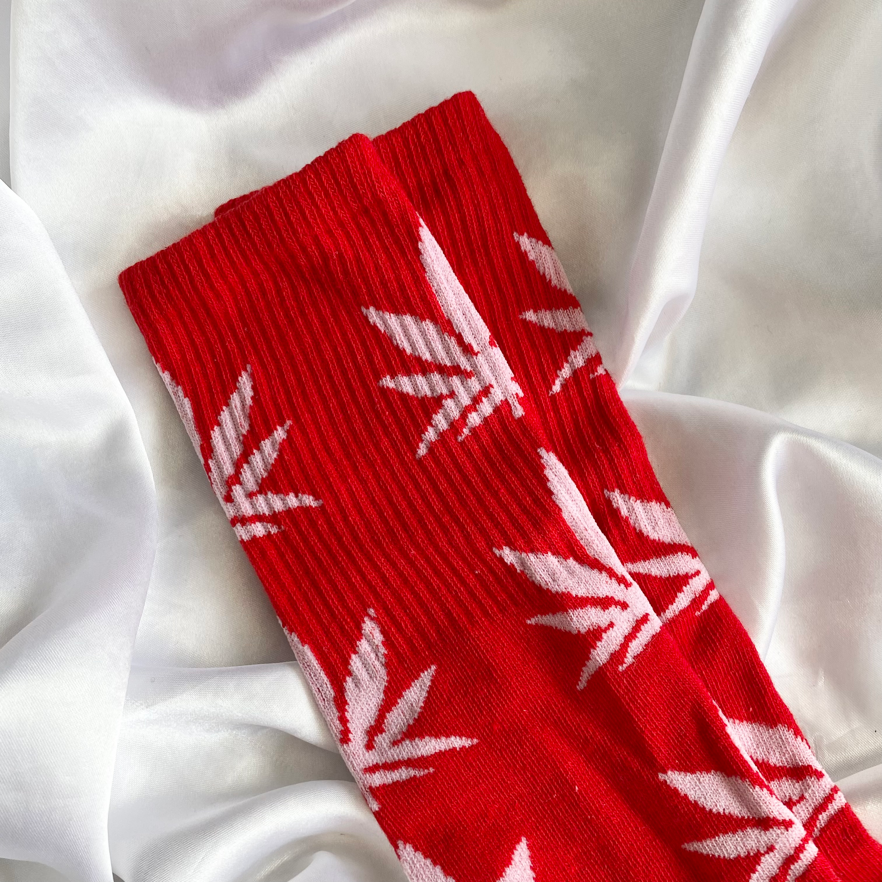 Red & Pale Pink Weed Leaf Socks image 0