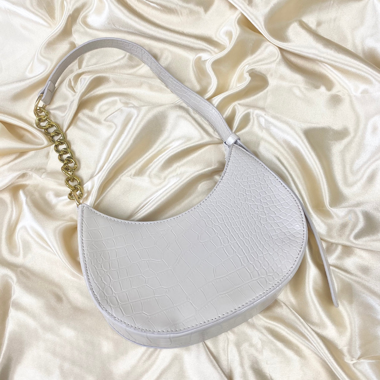 Beige Croc Saddle Shoulder Bag image 0