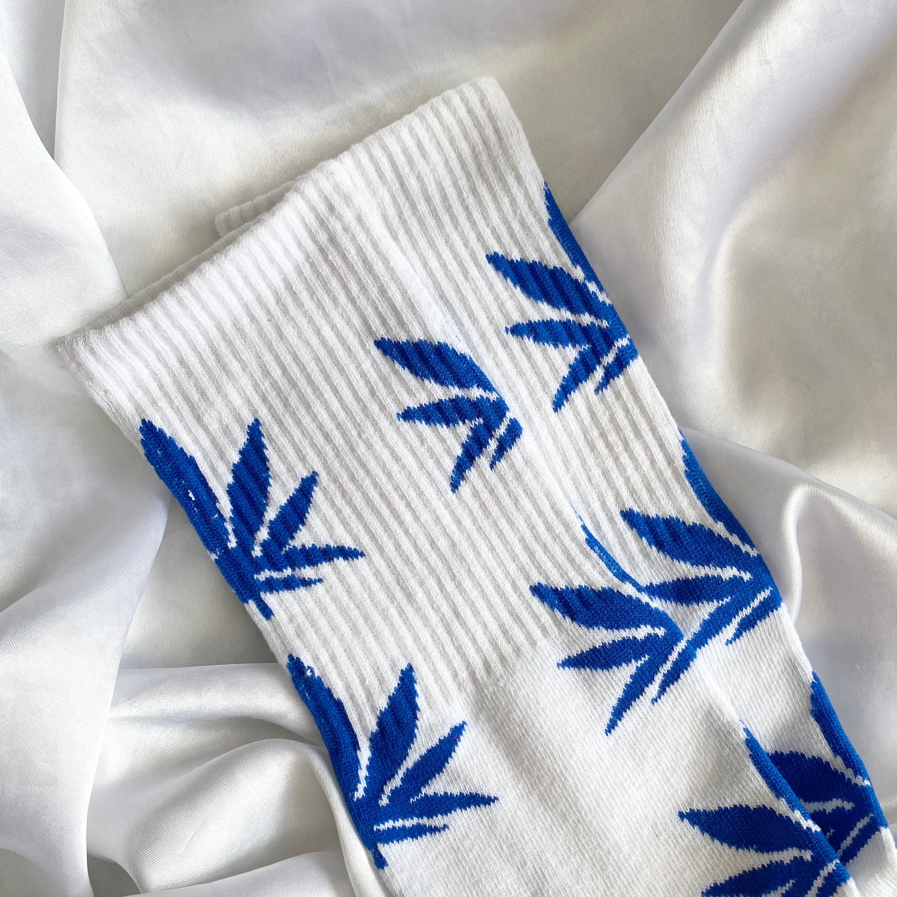 White & Blue Weed Leaf Socks image 0