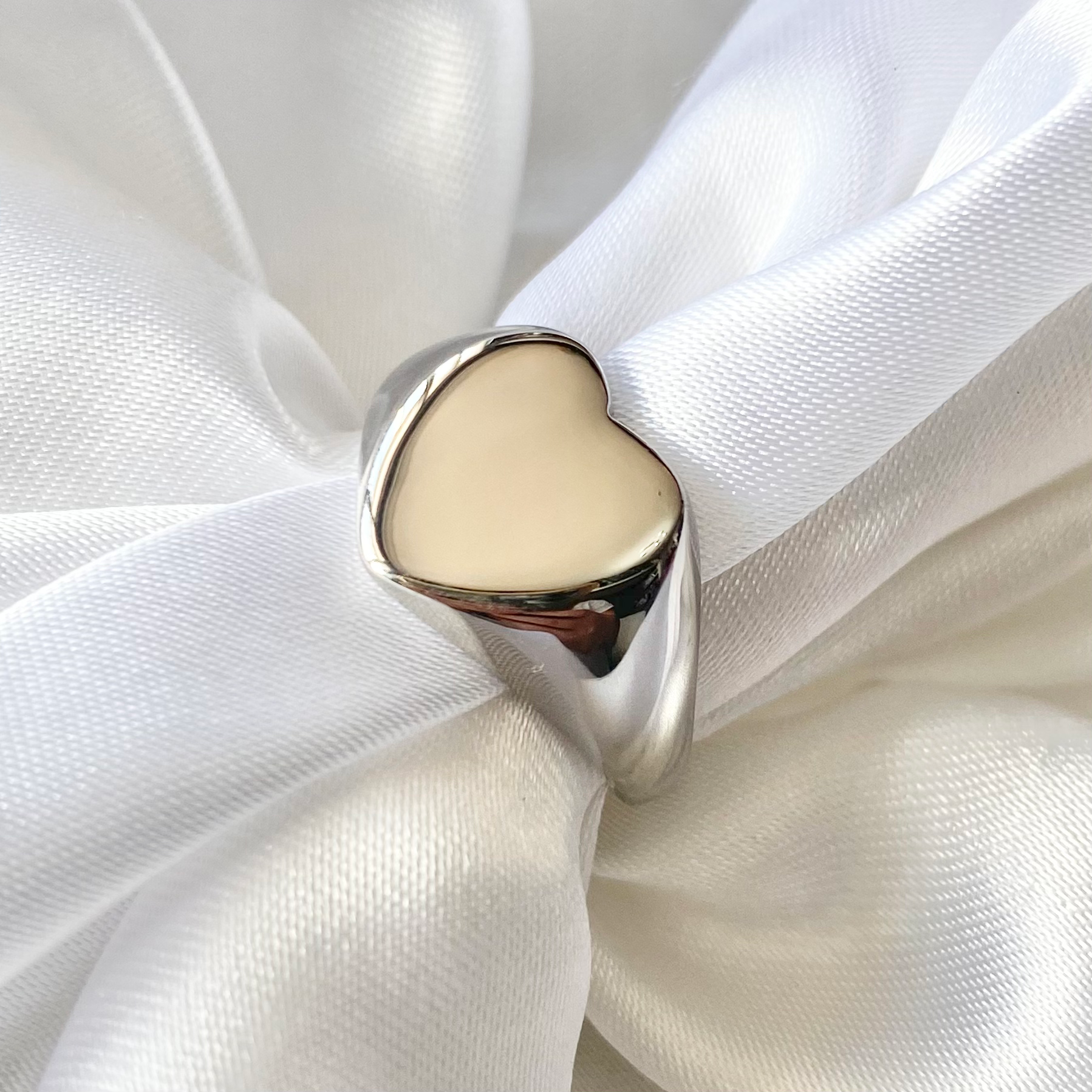 Silver Chunky Basic Heart Ring image 0