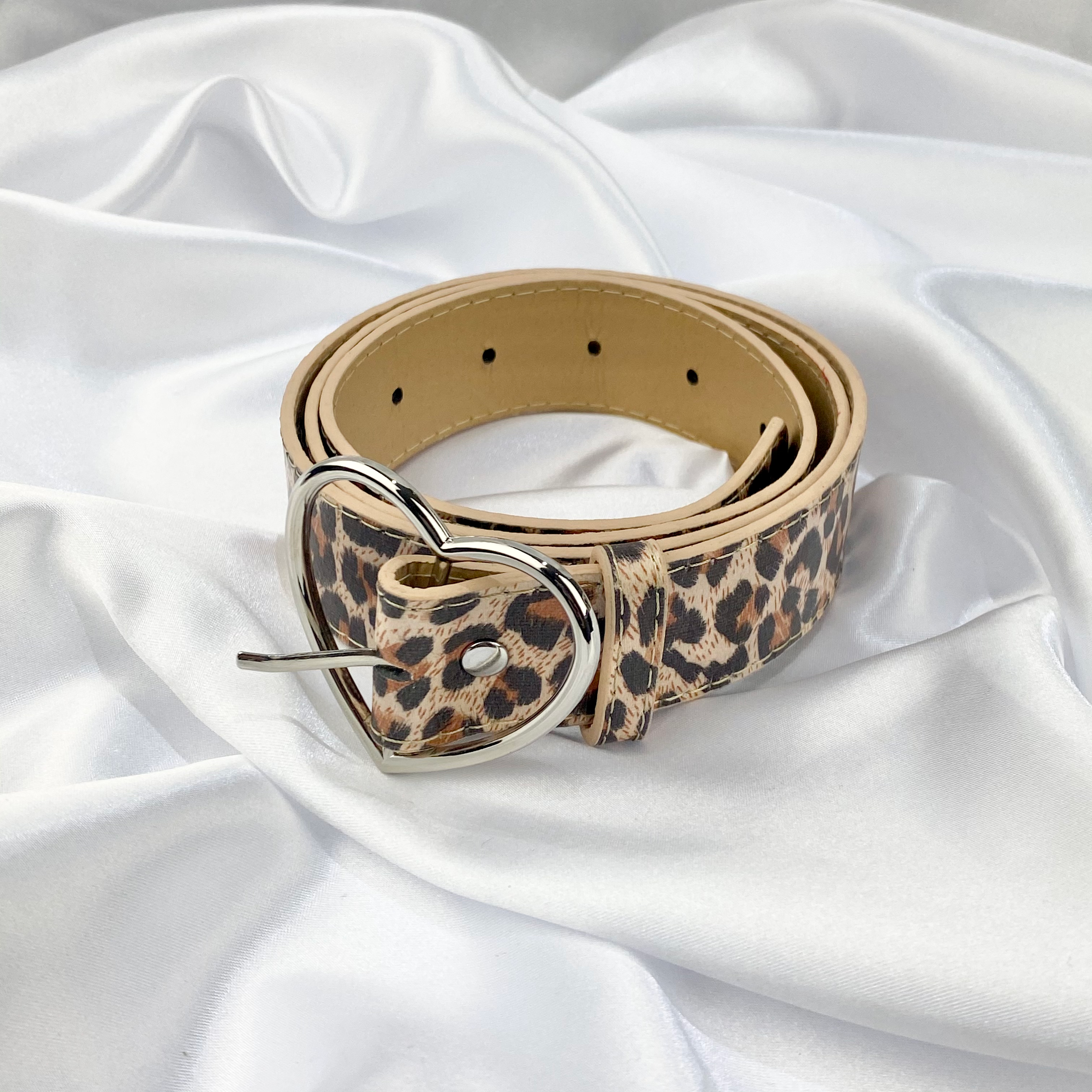 Heart Leopard Print Buckle Belt image 0