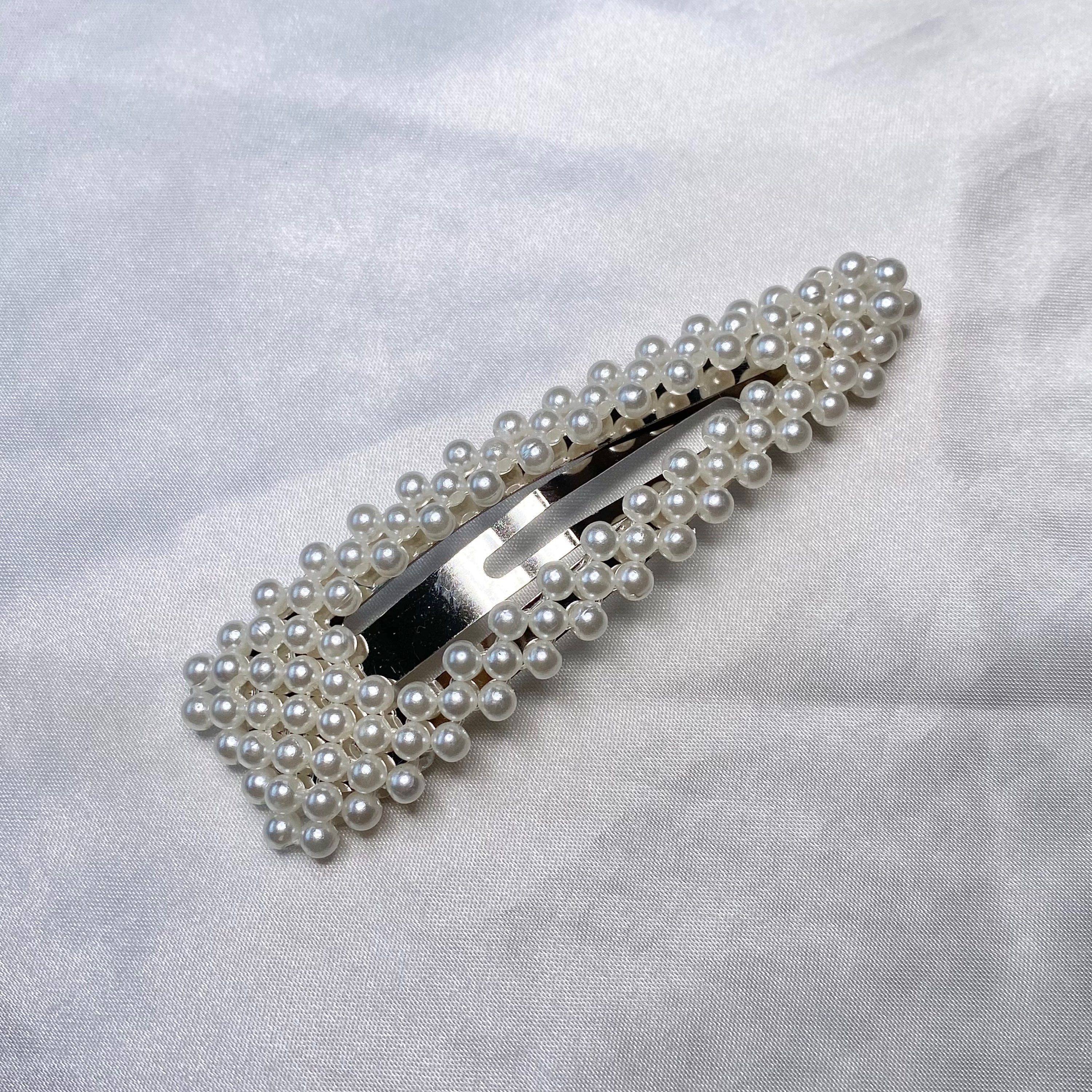 Triangle Pearl Hair Clip image 0